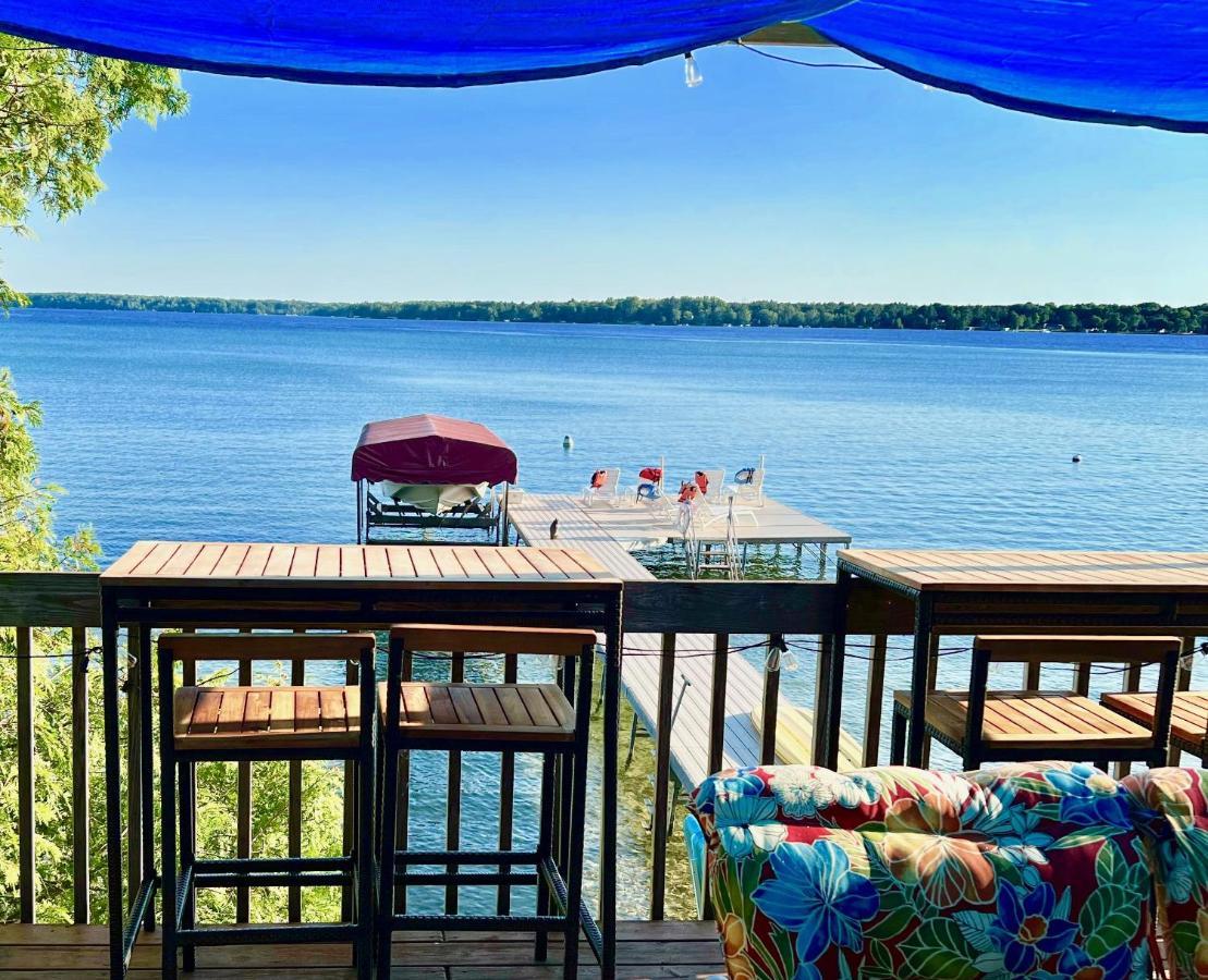 The Torch Lake Bed And Breakfast Central Lake 外观 照片