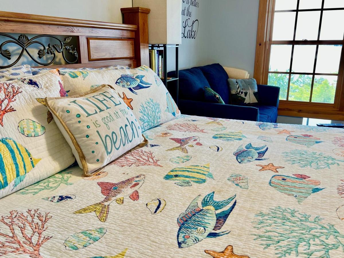 The Torch Lake Bed And Breakfast Central Lake 外观 照片