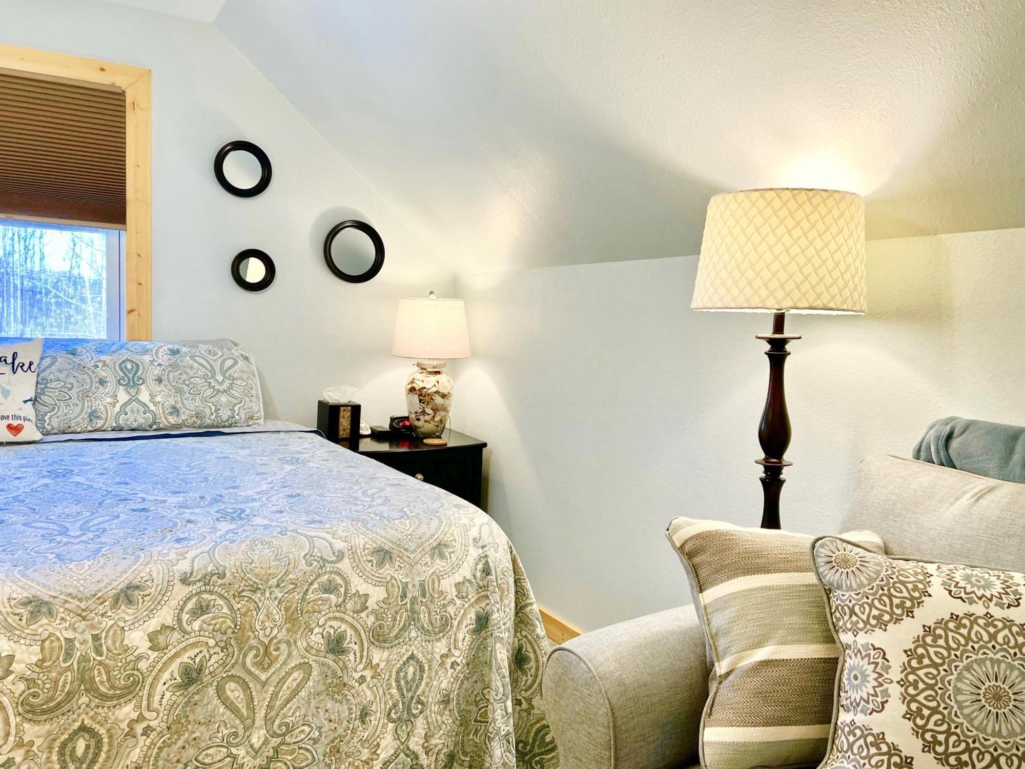The Torch Lake Bed And Breakfast Central Lake 外观 照片
