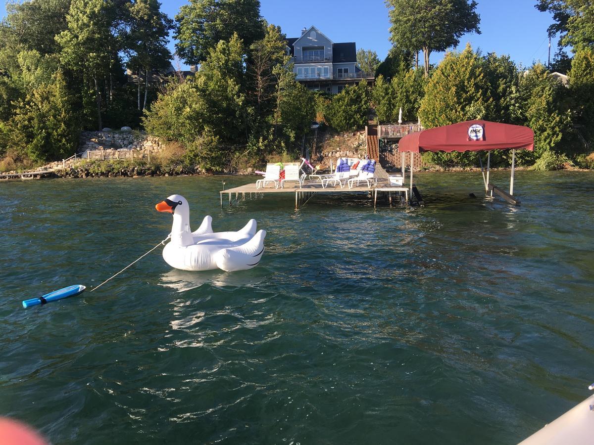 The Torch Lake Bed And Breakfast Central Lake 外观 照片