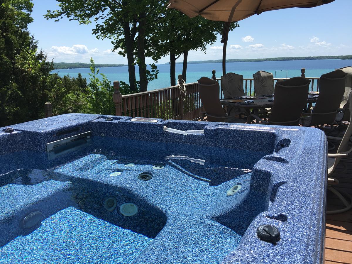 The Torch Lake Bed And Breakfast Central Lake 外观 照片