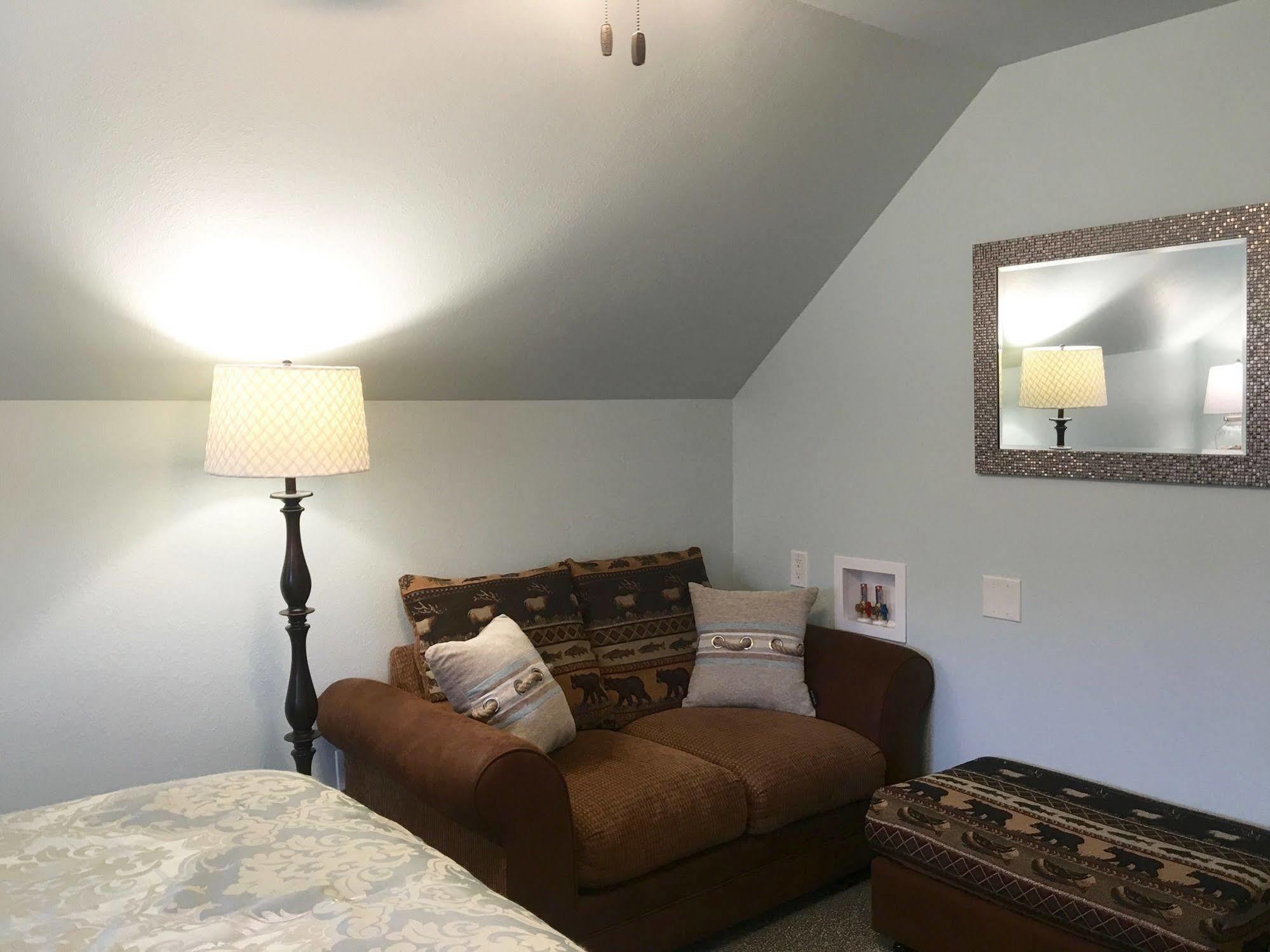 The Torch Lake Bed And Breakfast Central Lake 外观 照片